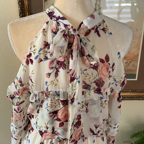 Gorgeous MISA floral dress - Picture 8 of 10